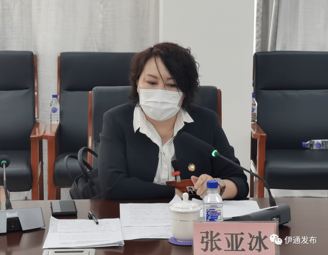 会上,县政协党组书记张亚冰,副县长,公安局长王建新分别就疫情防控