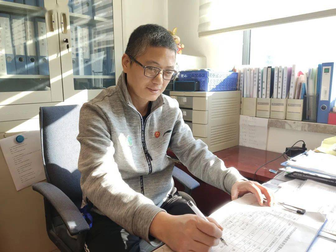 周秉宜:安师傅,1971年5月我从河北部队农场劳动锻炼回北京探亲时,到