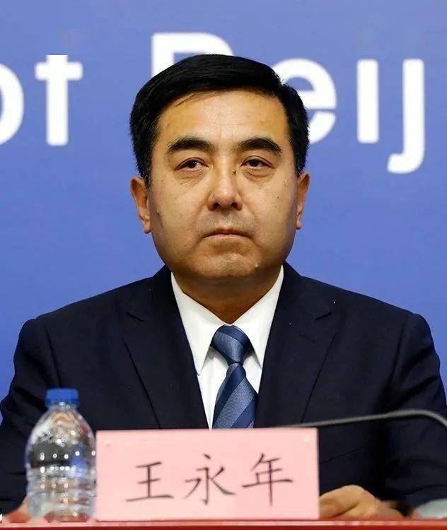 房山区副区长王永年介绍房山区严格执行疫情防控政策,做好"外防输入