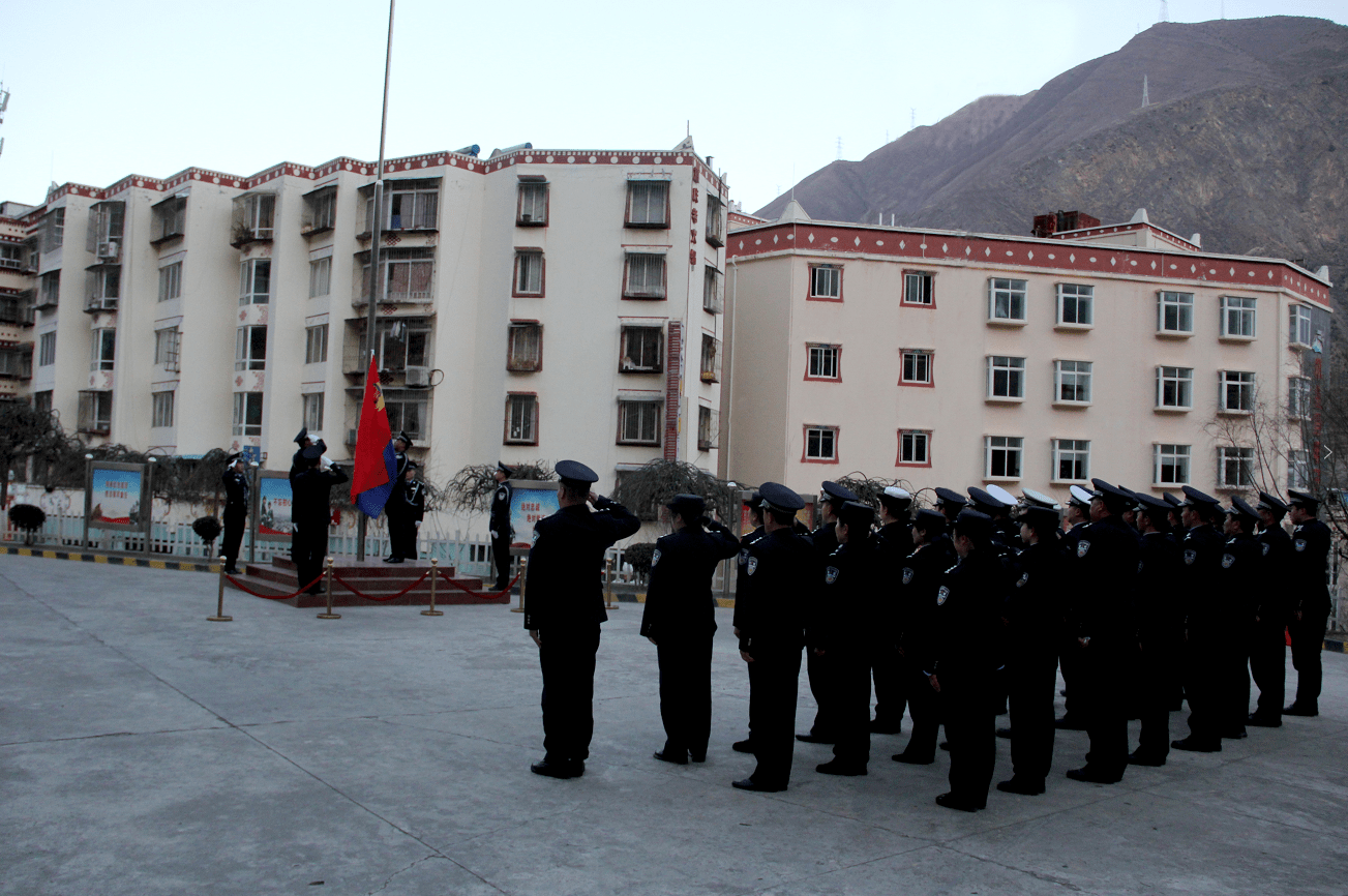 小金公安举行首届中国人民警察节系列庆祝活动