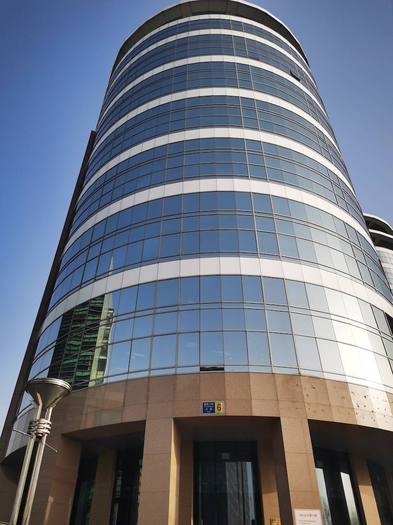 探访廊坊确诊病例工作地庄胜广场:全员等待核酸结果至凌晨四点,现已