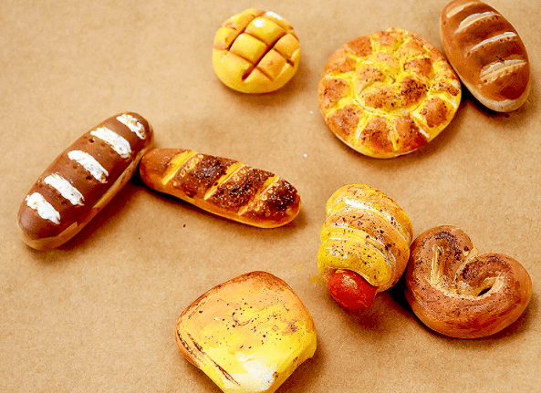 卡通形状······面包的形状有很多种面包是我们生活中常见的食物