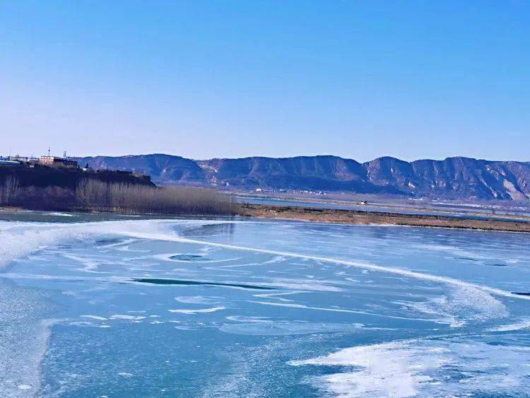 黄河三门峡段大面积结冰美的不像话