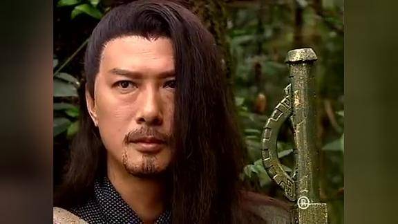 连晋为了学嫪毐的左手剑连心爱的女人都出卖