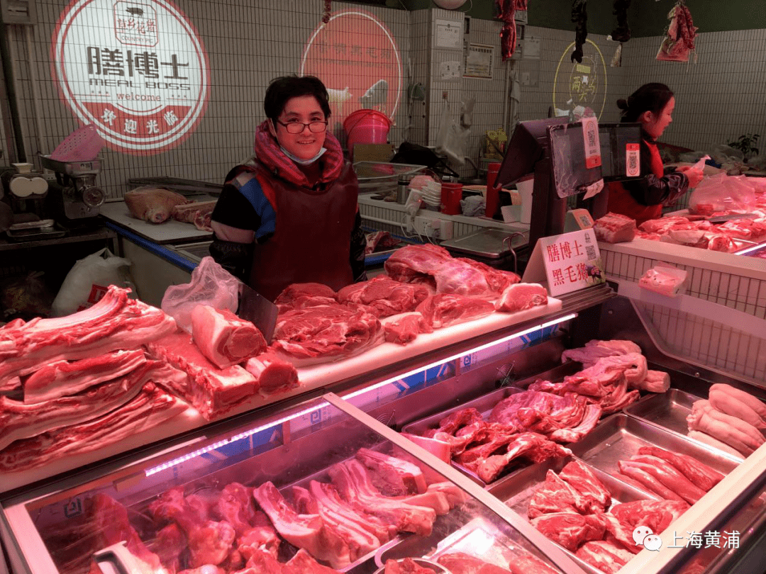 "平价肉"摊位近来天天抢空!预计气温回暖后猪肉价格将开始下跌