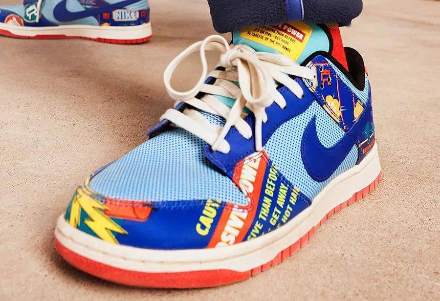 前所未见的双层刮刮乐!「鞭炮 dunk」snkrs 上架_nike