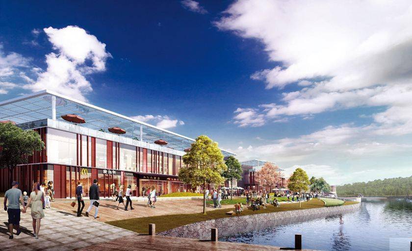 羊山湖畔风情街周末游客车辆多,对交通造成一定影响,为此,仙林湖和