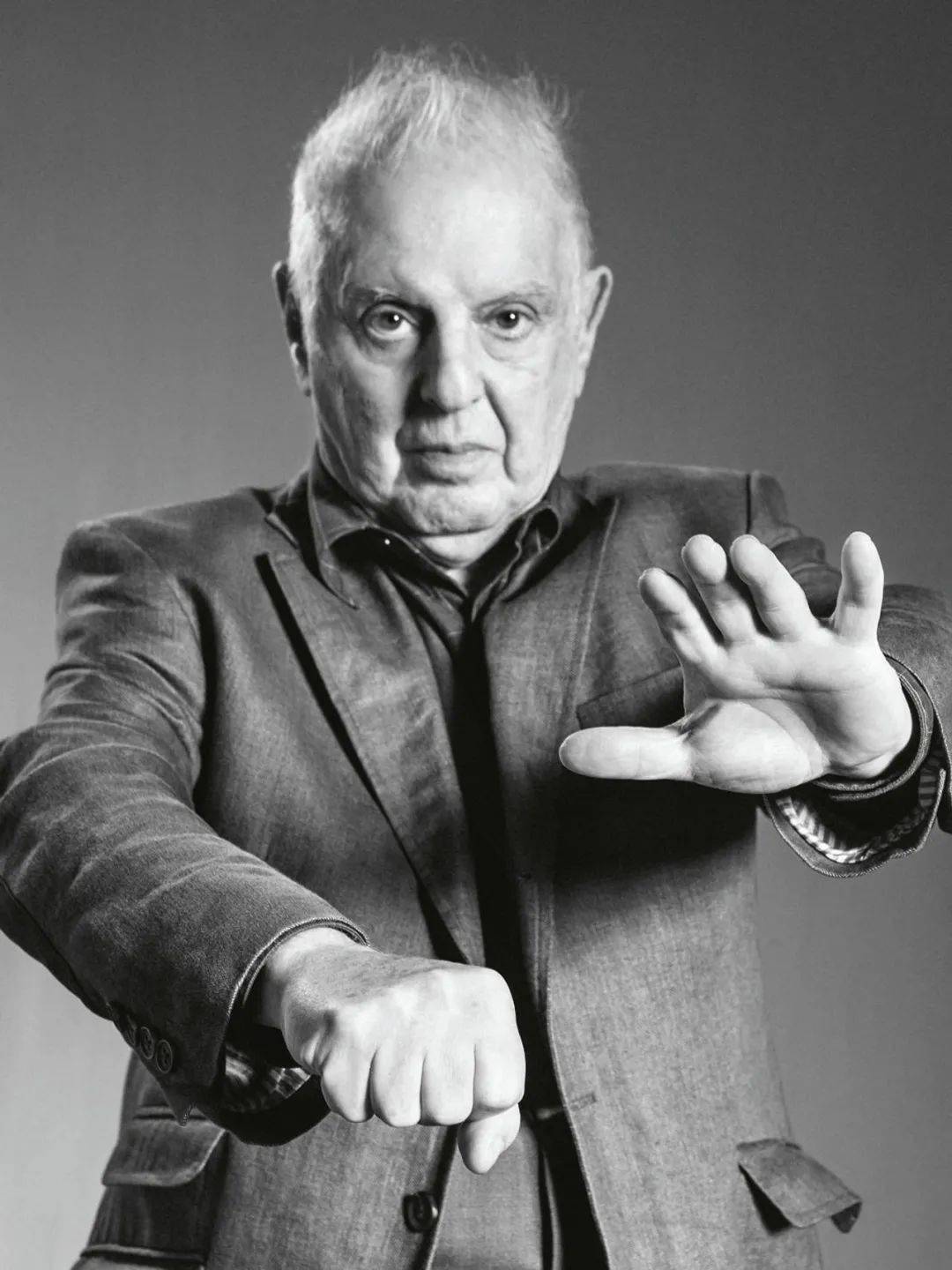 巴伦博伊姆你问我什么我都不说看我的表情就好