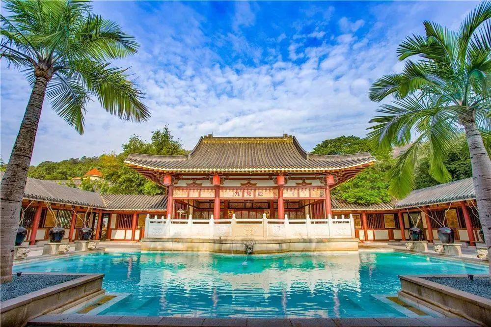 河源二天入住客天下国际旅游度假村泡水晶温泉玩冰雪乐园赏花海恐龙