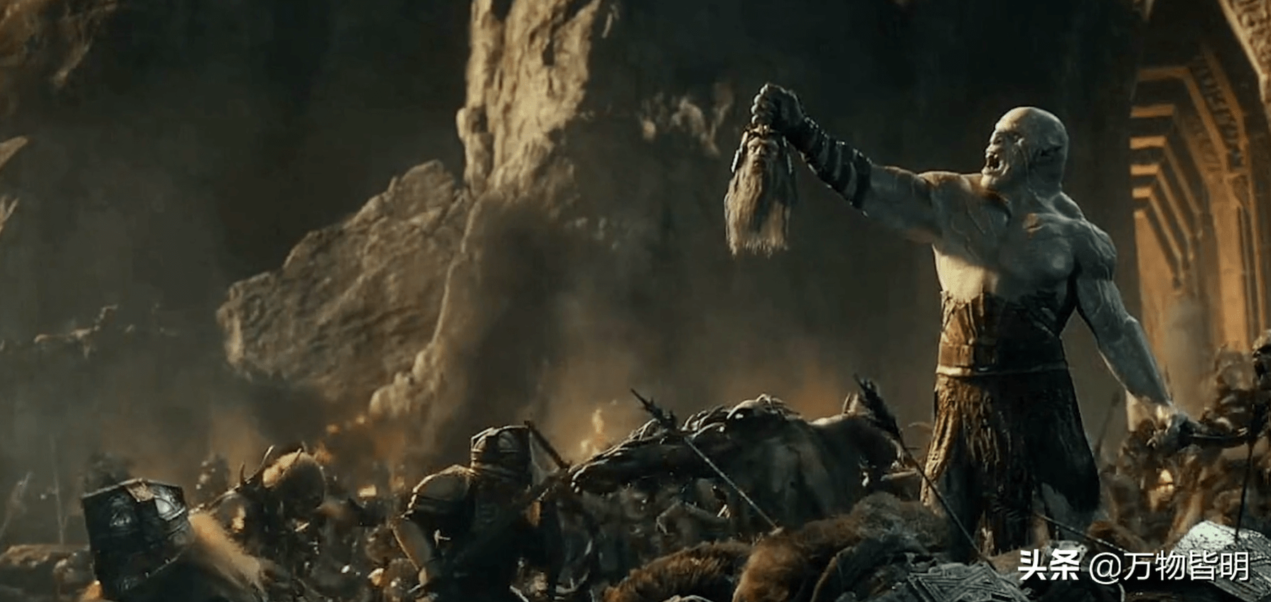 的大门前,可是此时的纳因已经伤痕累累非常疲倦,被兽人首领阿佐格杀了