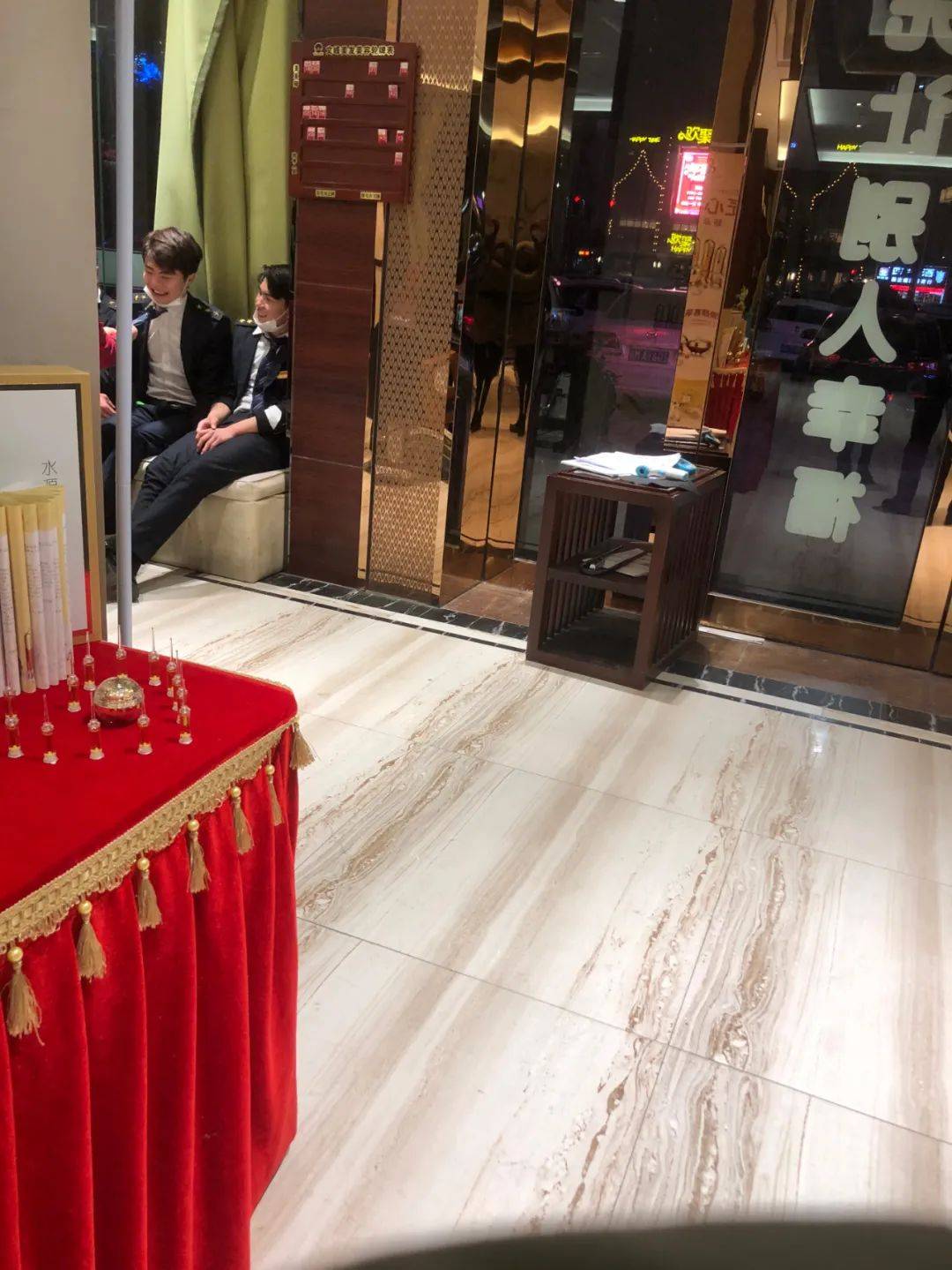 那南昌市其他的文峰美容美发店持续出现防疫漏洞为何文峰美容美发店7