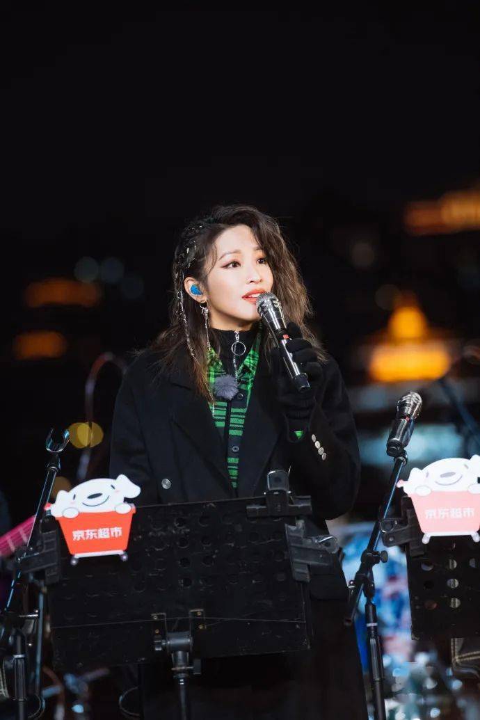 今晚xsister感动落泪姐姐的爱乐之程大唐芙蓉园温情开唱