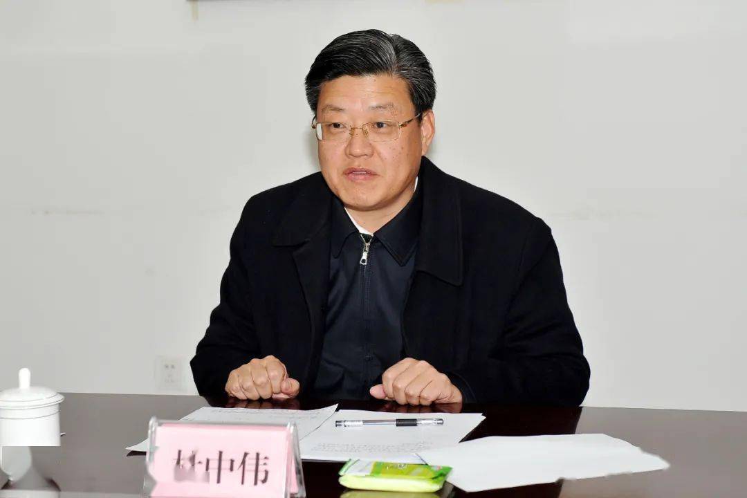 运城市人大常委会副主任杜自立在万荣县督导疫情防控工作