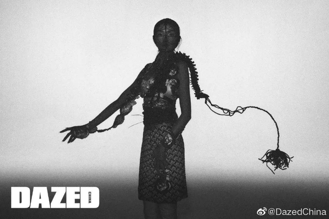 壁纸| 2月刊-雎晓雯 (1.16)