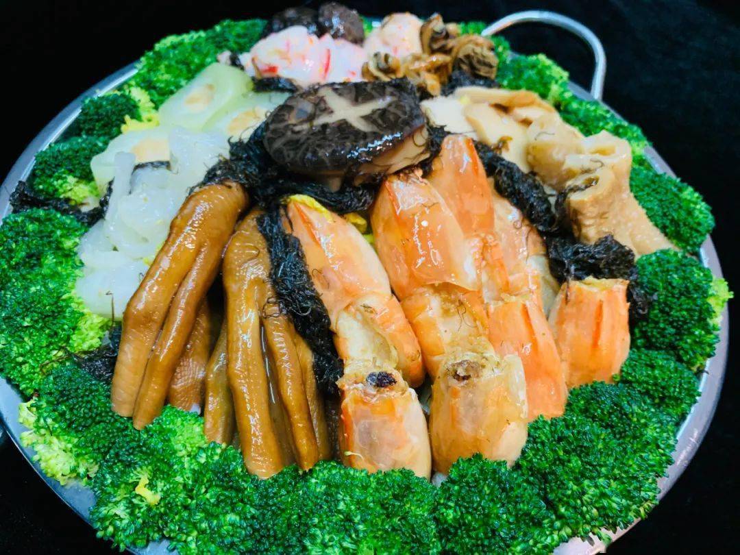 盈亨酒楼祝您丰衣足食盆满钵满