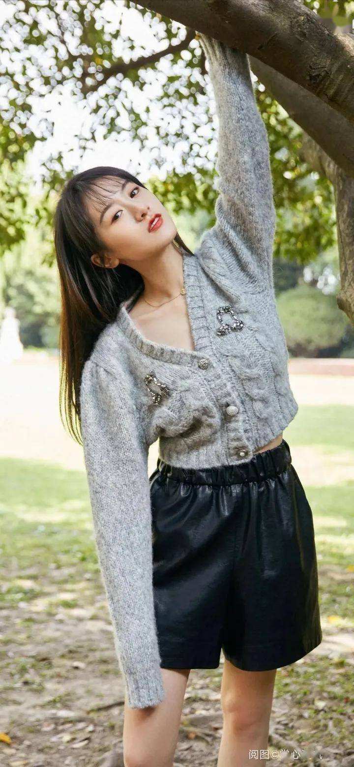 ins有哪些明星值得关注 ef5e6ceb4053499cb30a63d6c6629ae8.jpeg