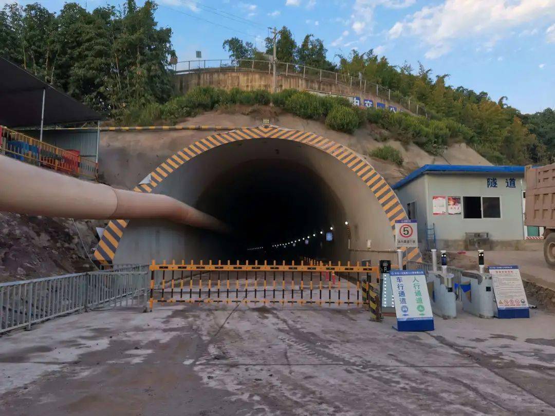 隧道削竹式洞门图片图片