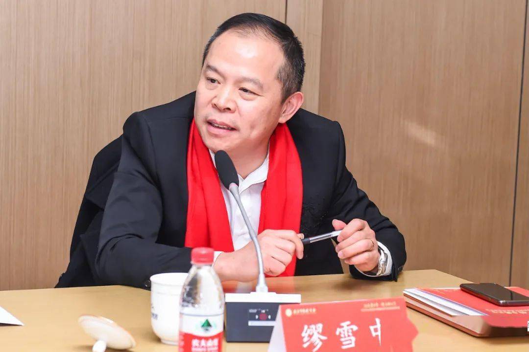 缪雪中:因爱相聚,2021年我们会更好作为企业来说,在这个时代里要承担