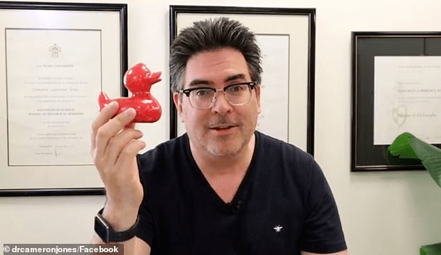 有家长看完直呼恶心,赶紧扔进垃圾桶._jones