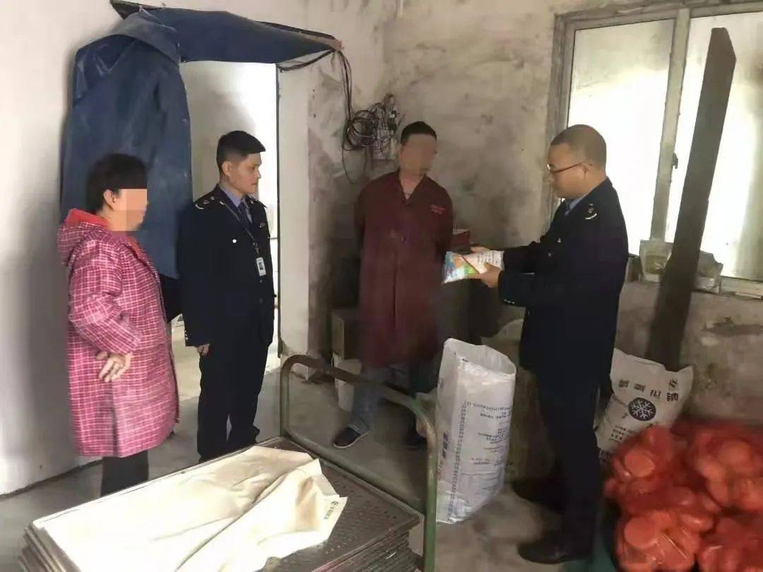 12000个松软的小笼包被扣留,却加了甜蜜素!多吃会损伤肝脏!