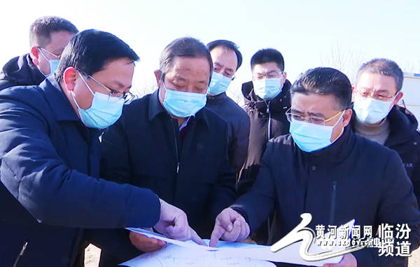 曲沃县副县长魏波赴智慧果蔬产业示范区开展现场办公