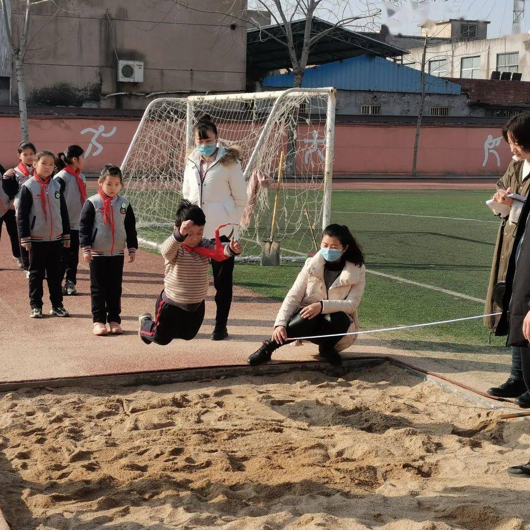 临沂东城实验小学图片