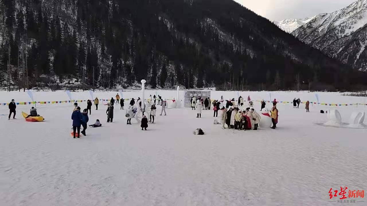 “就地过年”催生酒店热，成都：有人花40多万定了11间房