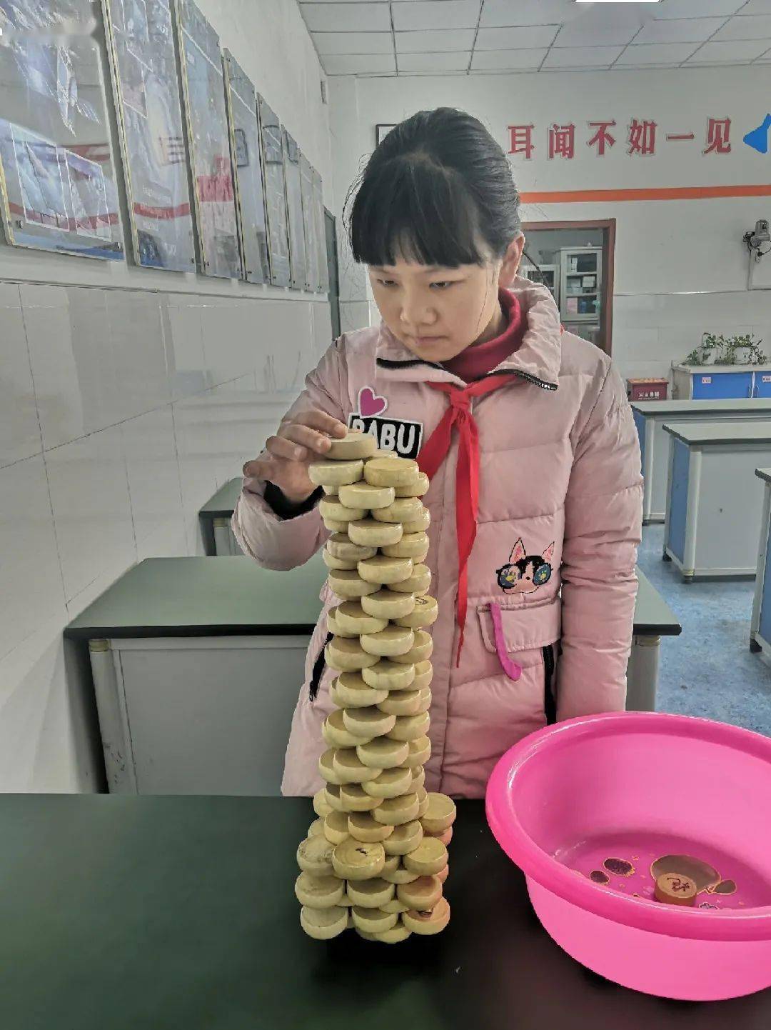 七色争章出彩荷宝齐贤中心小学陶里校区紫色才艺荷宝闪亮登场