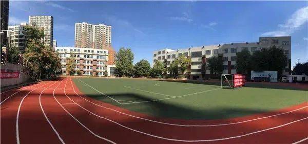 学 校 简 介富力城黄河国际小学是经长安区教育局于2009年批准设立的