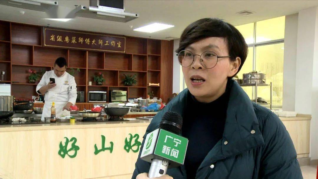 中央二台生财有道栏目(中央二台生财有道栏目主持人男2024)
