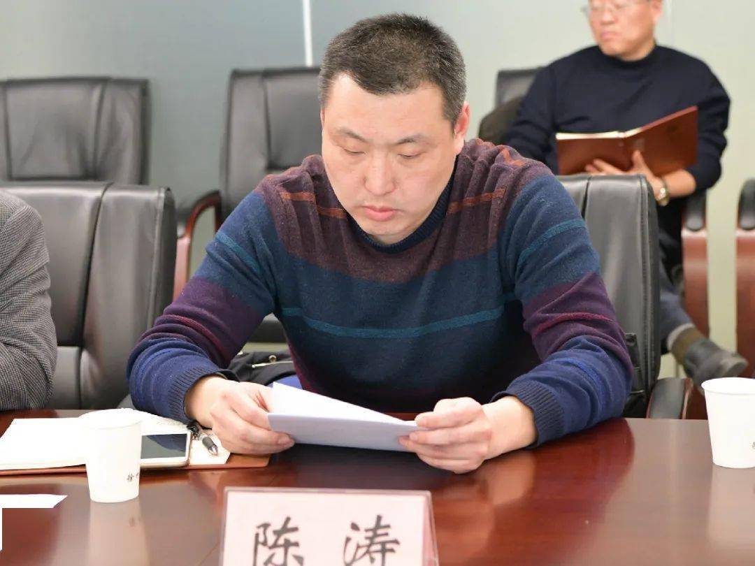 深入领会抢抓落实表率争先迅速学习贯彻集团公司工作会议精神