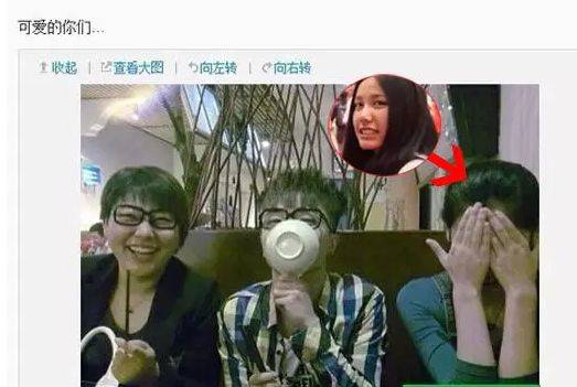 第二张合照是出自武音首届电声乐队比赛的现场,华晨宇所在的康熙乐队