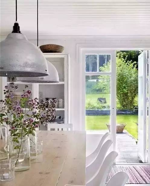 花店老板娘来教你 家居花艺的艺术 花瓶