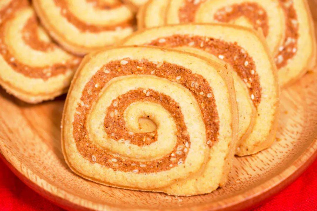 传统年饼必须是手工制作的才好吃咁又未必