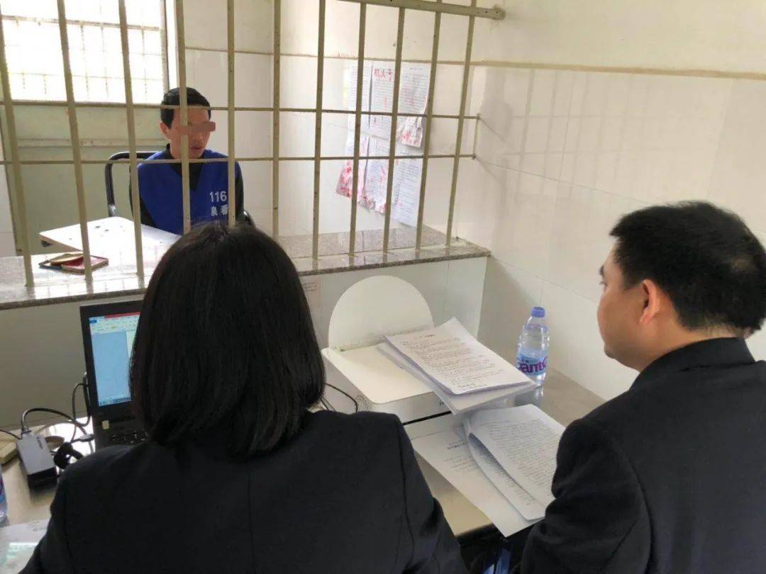 泉港区检察院迅速前往泉州市看守所,当天依法讯问7名犯罪嫌疑人
