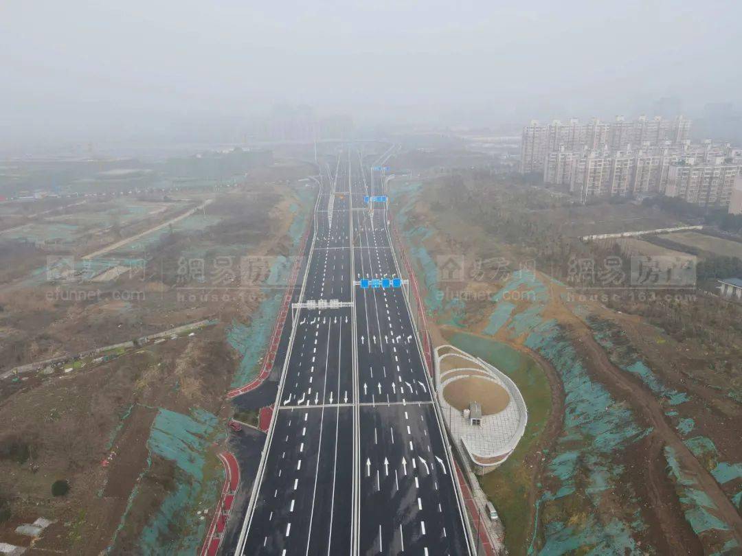 节前通车双向6车道串联建邺雨花江宁的机场二通道最新实探来了