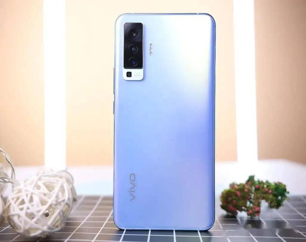 vivo x50测评体验:高刷新屏幕,机身也挺轻薄