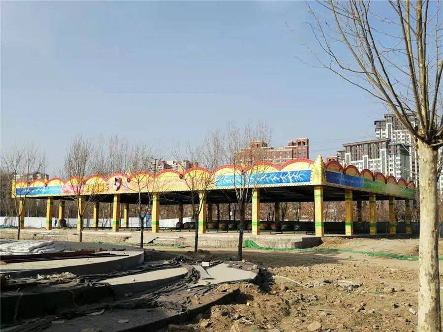 标志性工程的"衡水之眼"观光摩天轮,建于滏阳河南侧的330亩滏东公园内