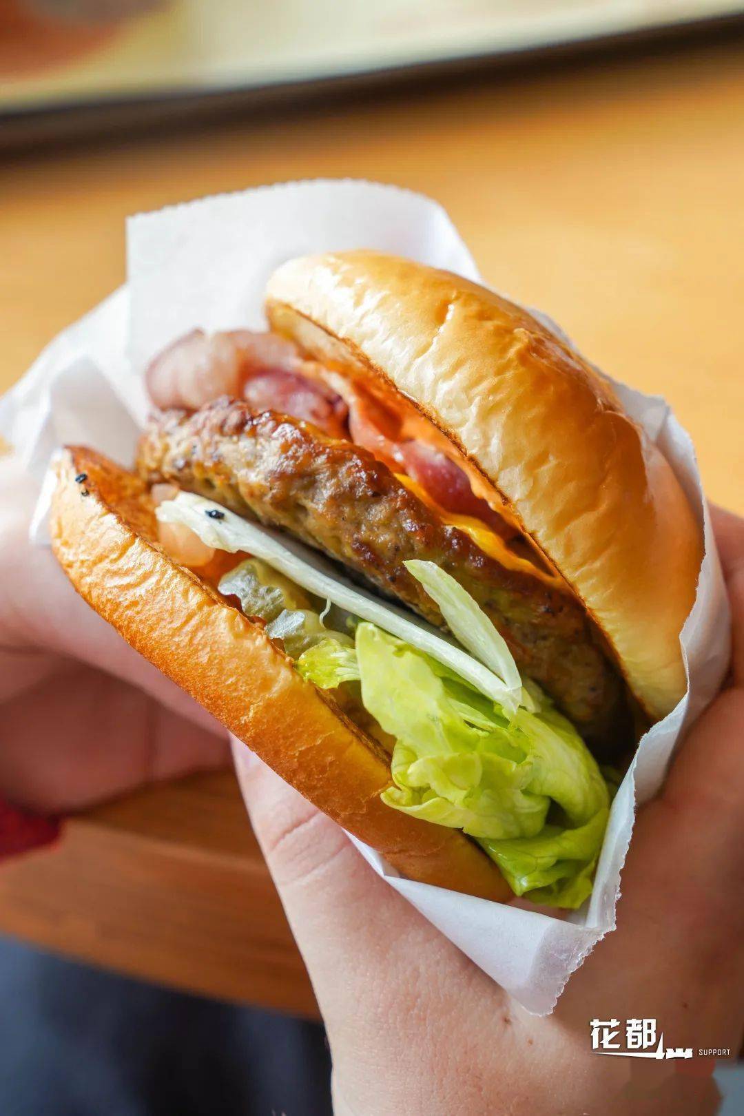 汉堡界mvp星级厚作和牛堡10cm厚搞不搞