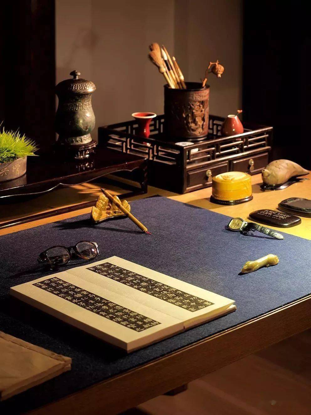 与古董朝夕相对从安思远大宅到明轩一间屋