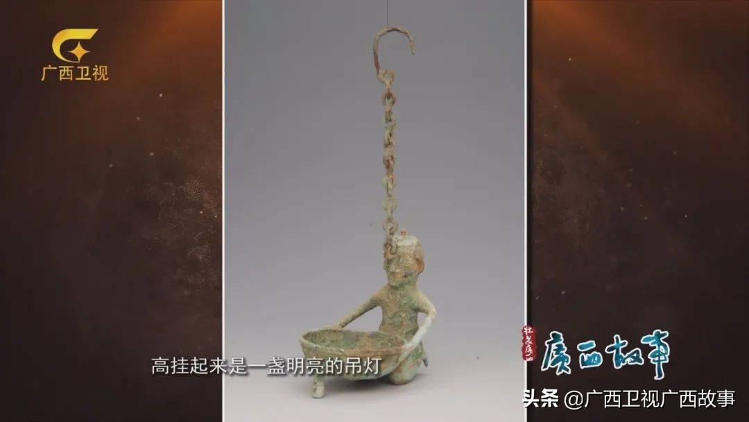 罕见精美的铜人吊灯竟出现在偷工减料的古墓葬中