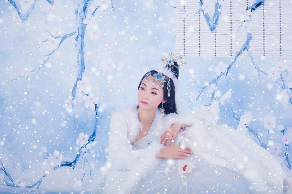 传媒人不负时光向未来出发