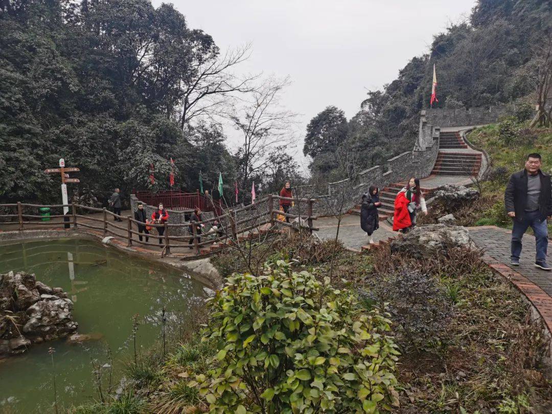 今天沙湾美女峰国家森林公园试营业更有优惠活动等你来
