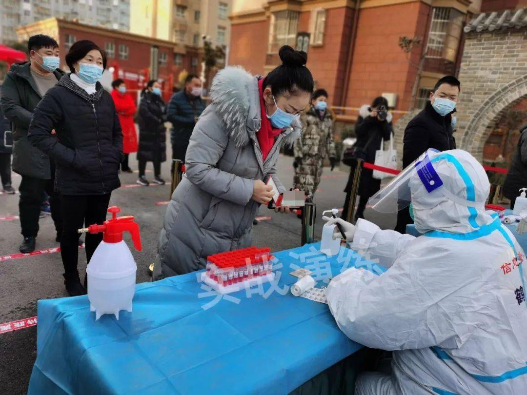 实拍实战滑县附近一市一小区出现聚集性疫情全员核酸检测启动