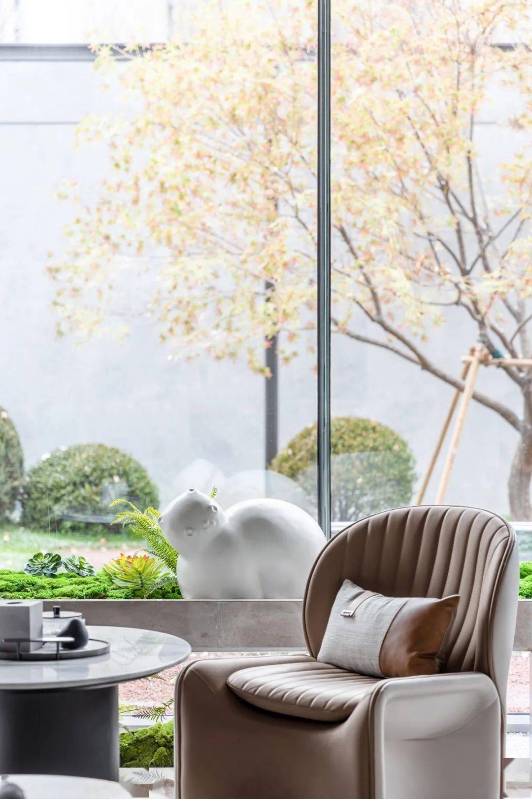 摄取自然与现代为设计导向和内核打造一个雅致高品质的生活美学空间