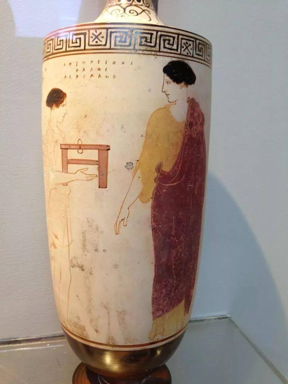 古希腊白底彩绘瓶画图片