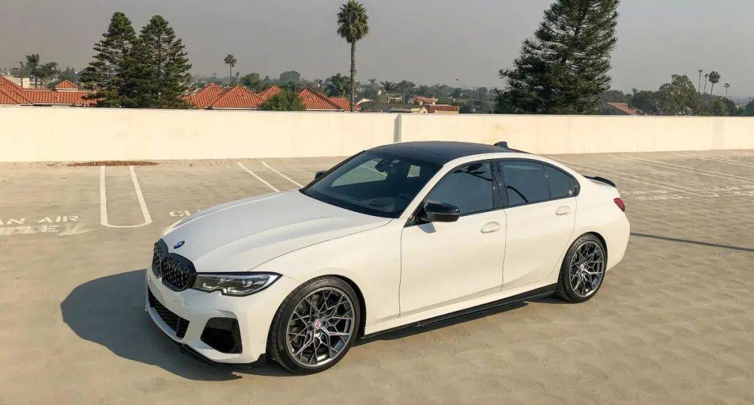 实拍小改全新宝马m340i,高配led大灯并不比激光大灯差!