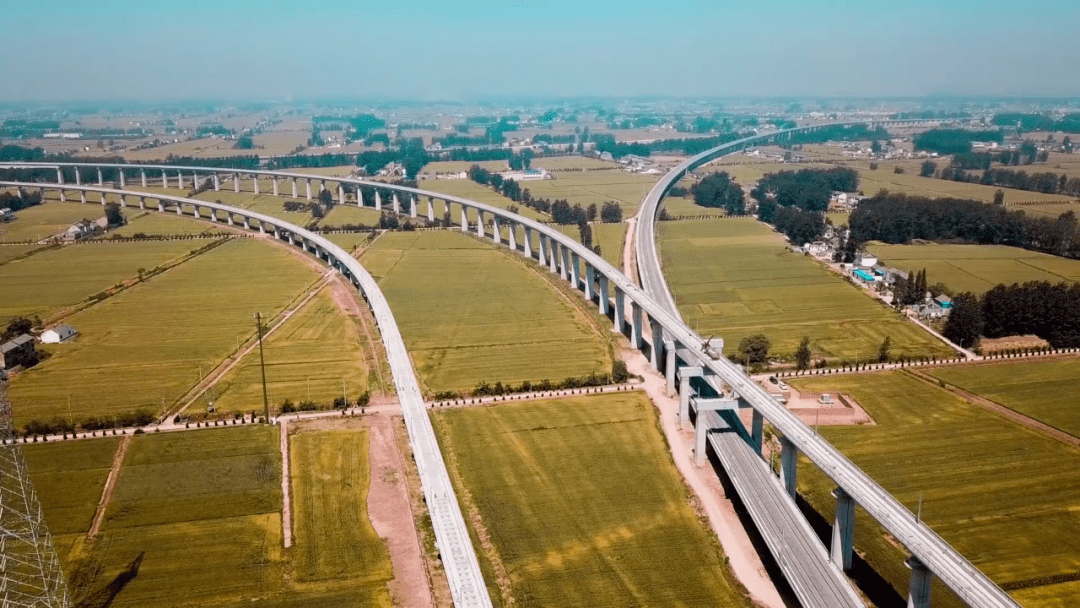 即将开通徐连高铁通过安全评估