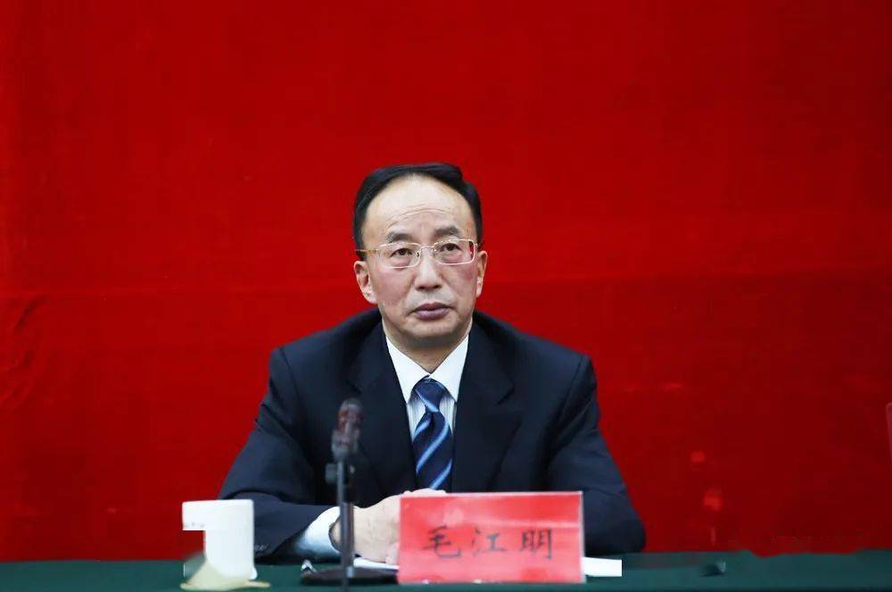 青海省十三届人大六次会议第一场新闻发布会召开