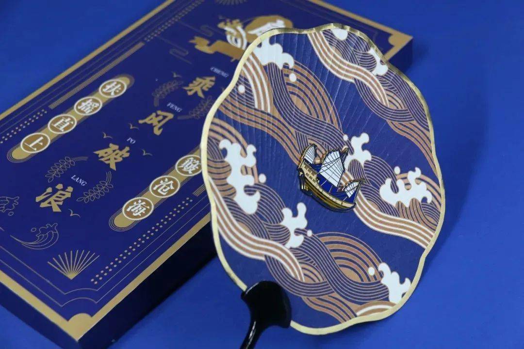 考证"泰兴"号并绘图修复和保护展厅龙舟修复和保护"辽宁"号船模文创